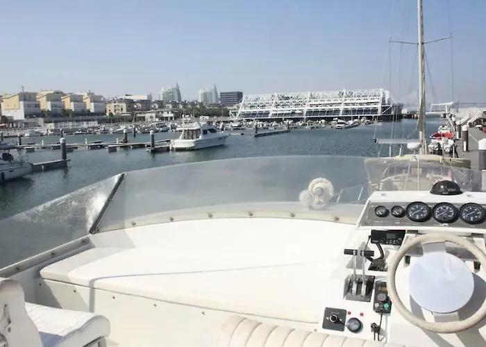 Botel Beautiful And Magnific Yacht Lisboa